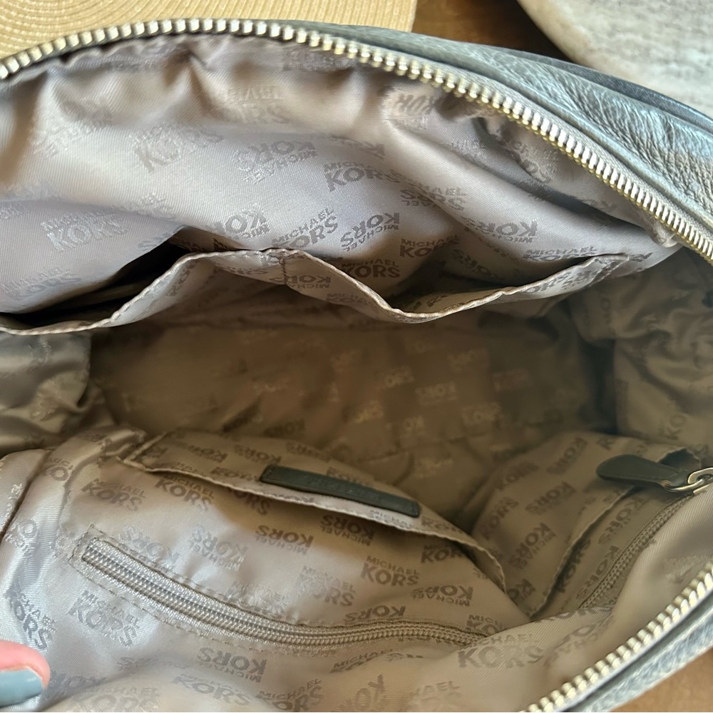 Michael Kors Crossbody Bowling Bag Black & Grey Bag with Crossbody Strap - Picture 4 of 4